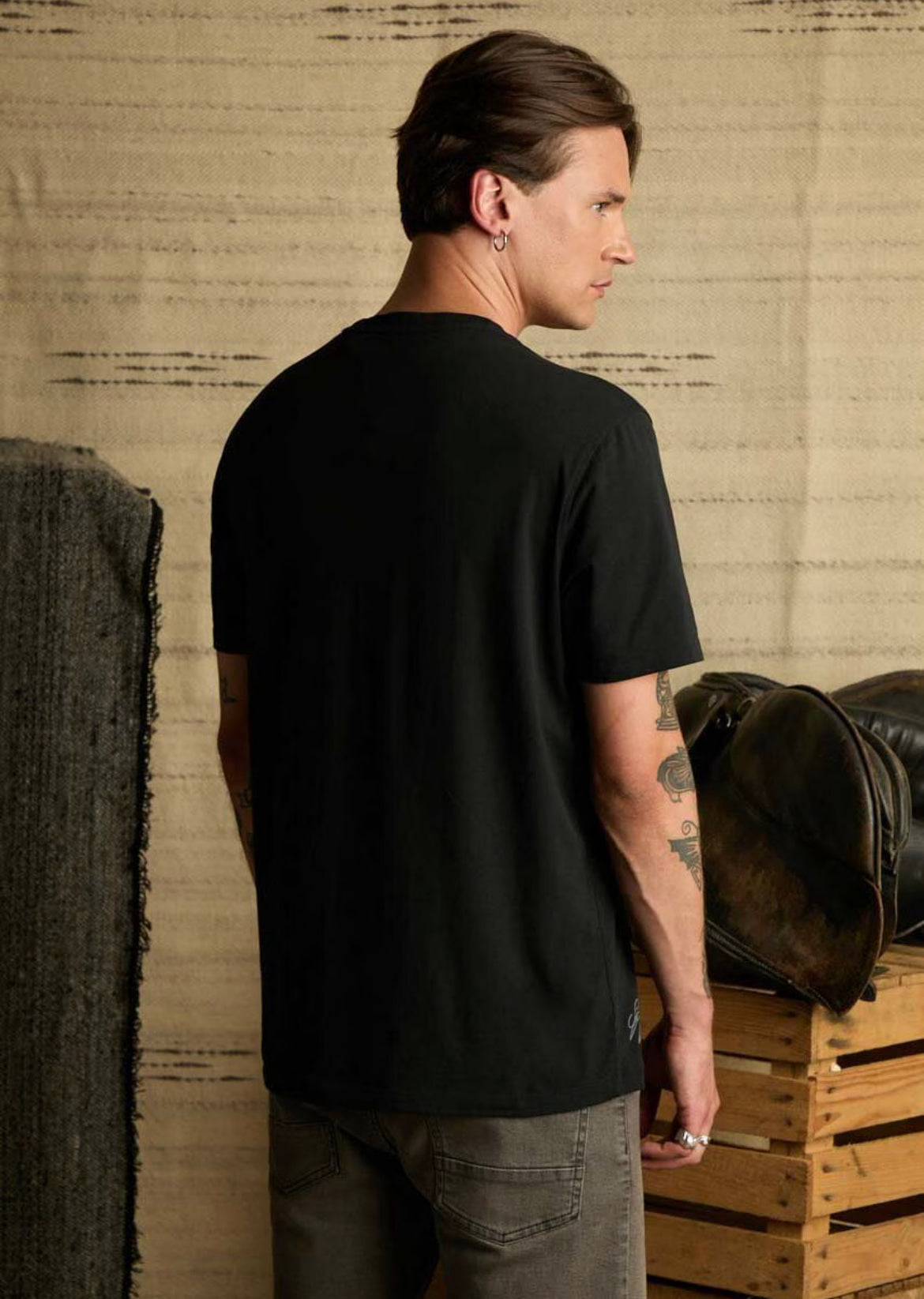 Medicine voyager tee