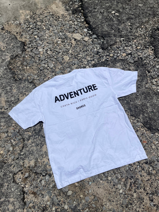 Adventure oversized white tee