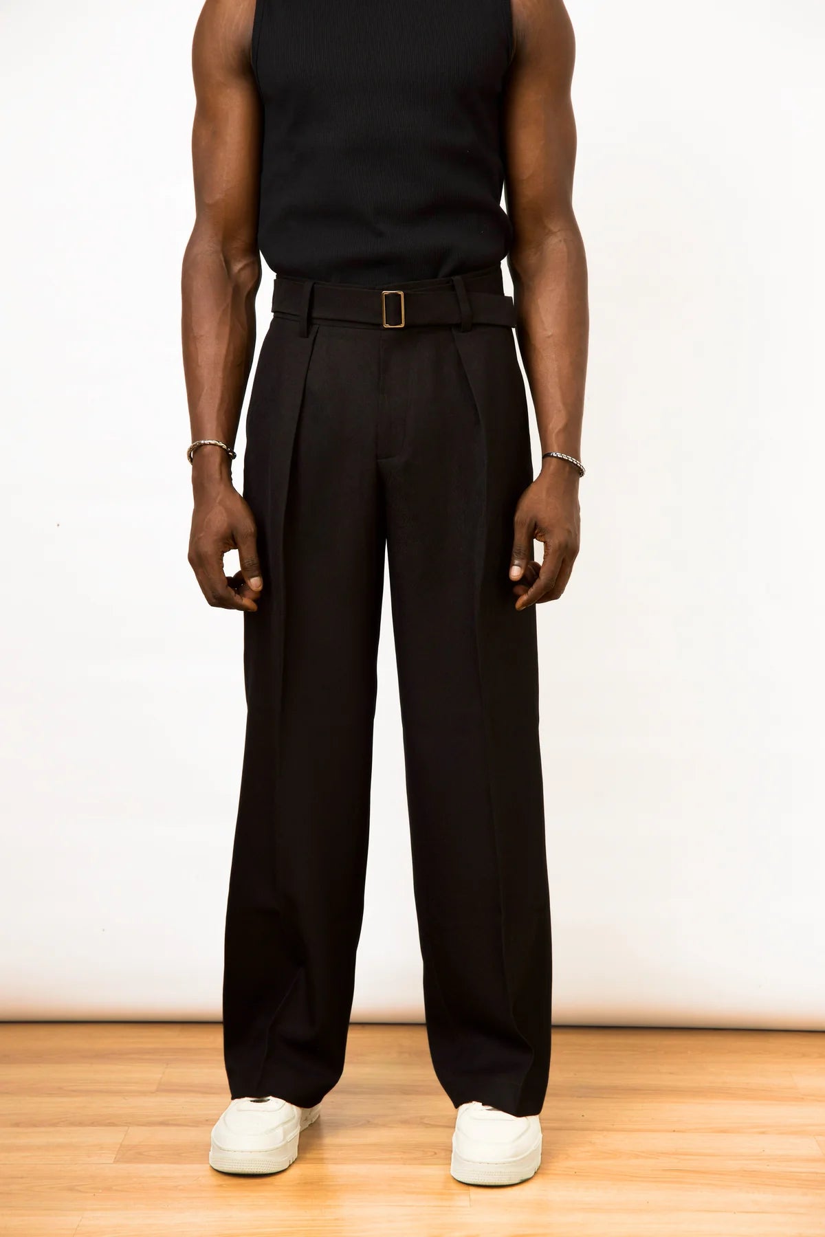 RECLAIMED OXFORD PLEATED TROUSER