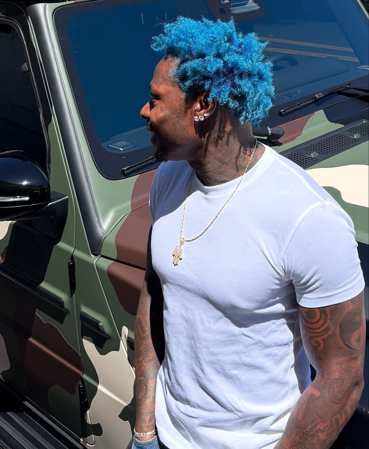 Basic muscle fit t shirt