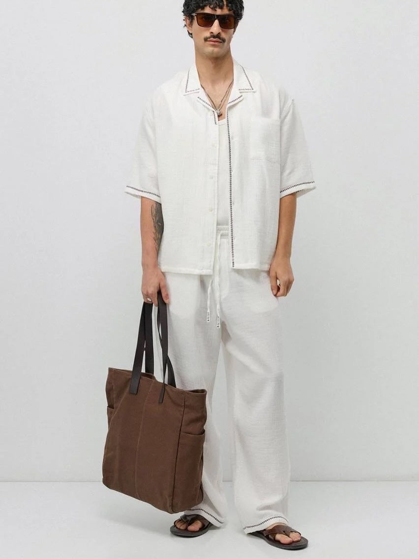 Vamos embroidered plain set