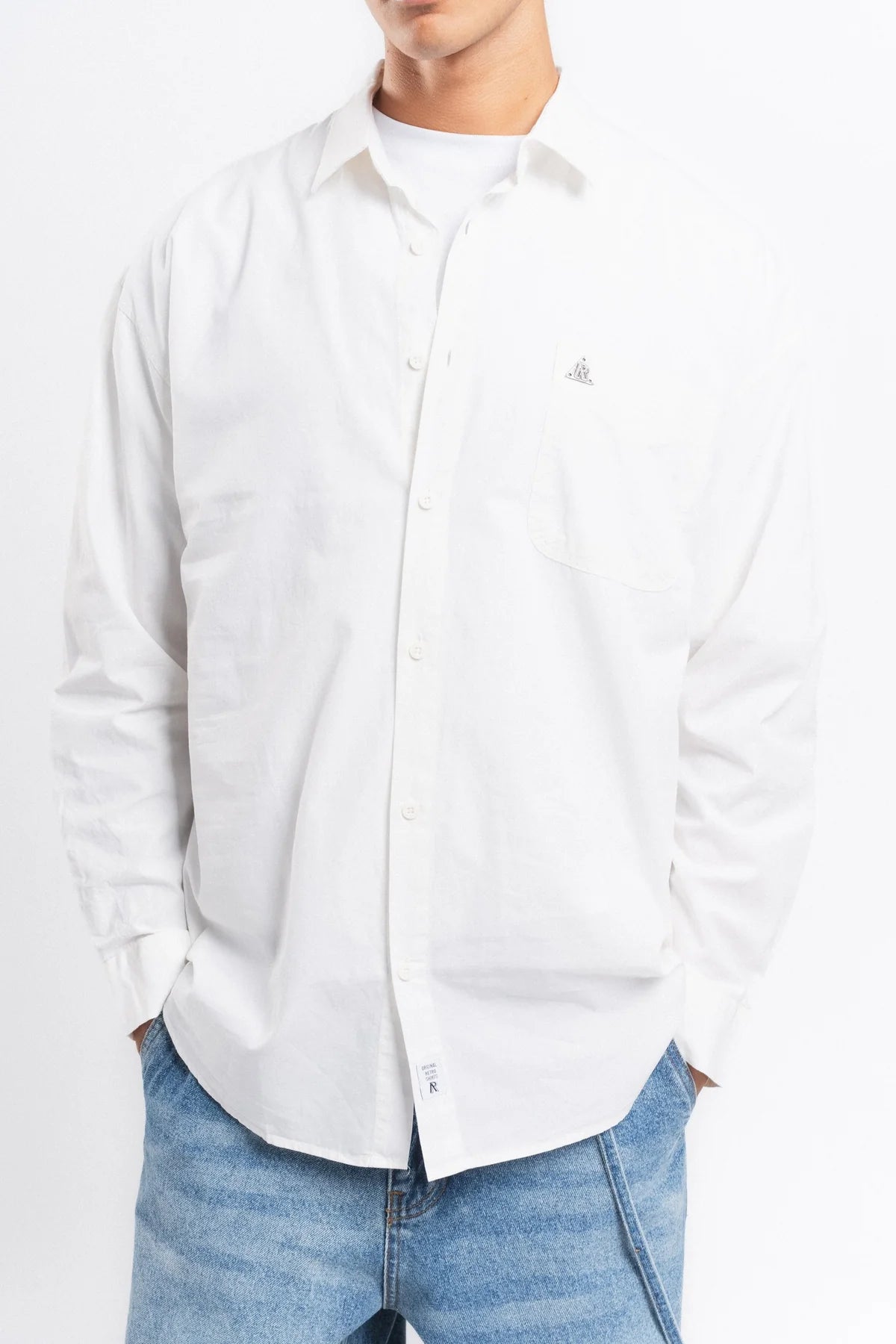 Retro club metal label shirt