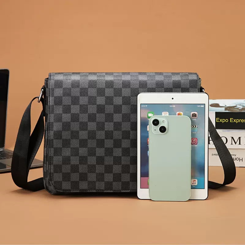 Sling patterned side bag
