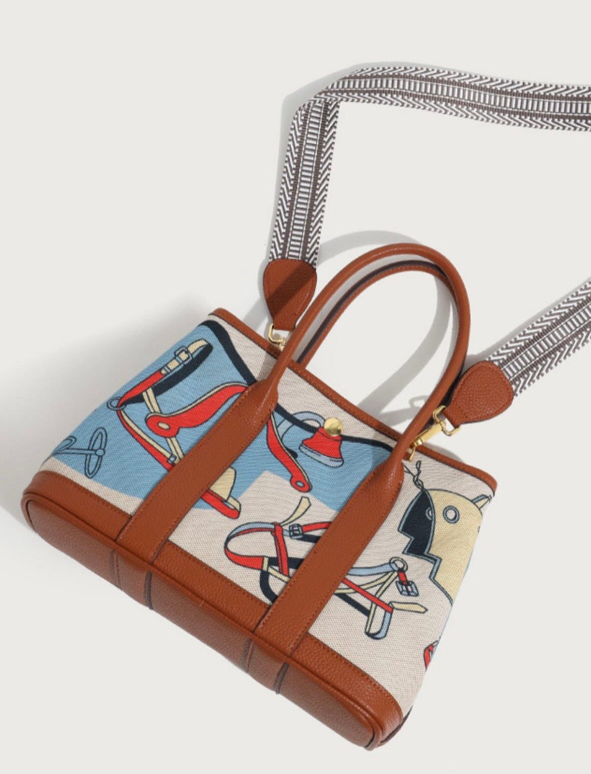 Leather lining graffiti bag