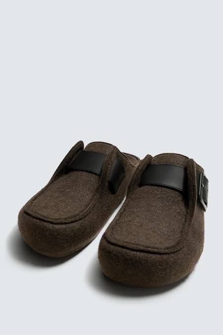 Zara buckled clog in chocolate