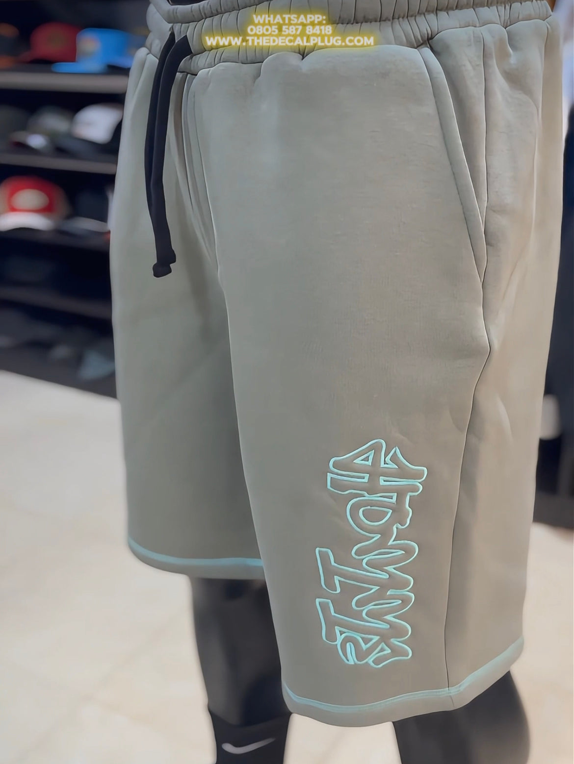 Boohoo contrast stitch short in green