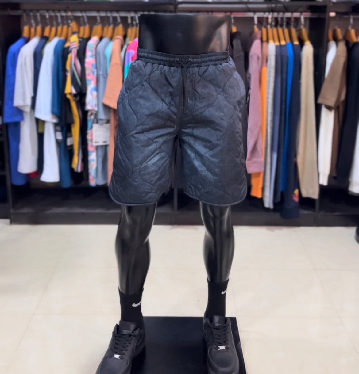 Boohoo Quilted blue/black puff short