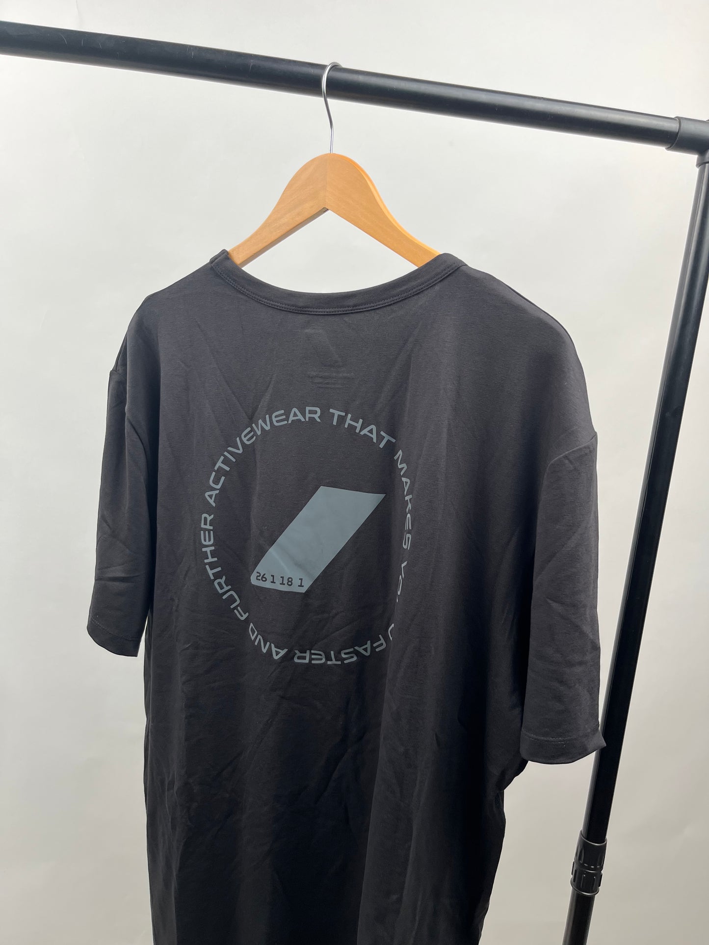 Zara athletics tee in black