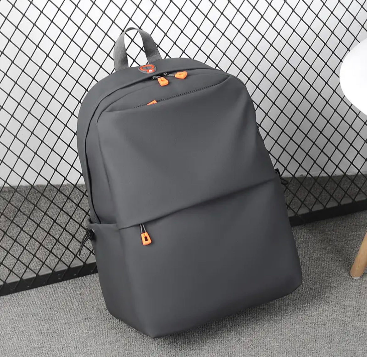 Honeycomb cushioned waterproof backpack