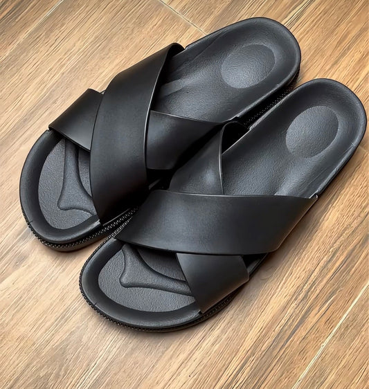 Rubberized crisscross slippers