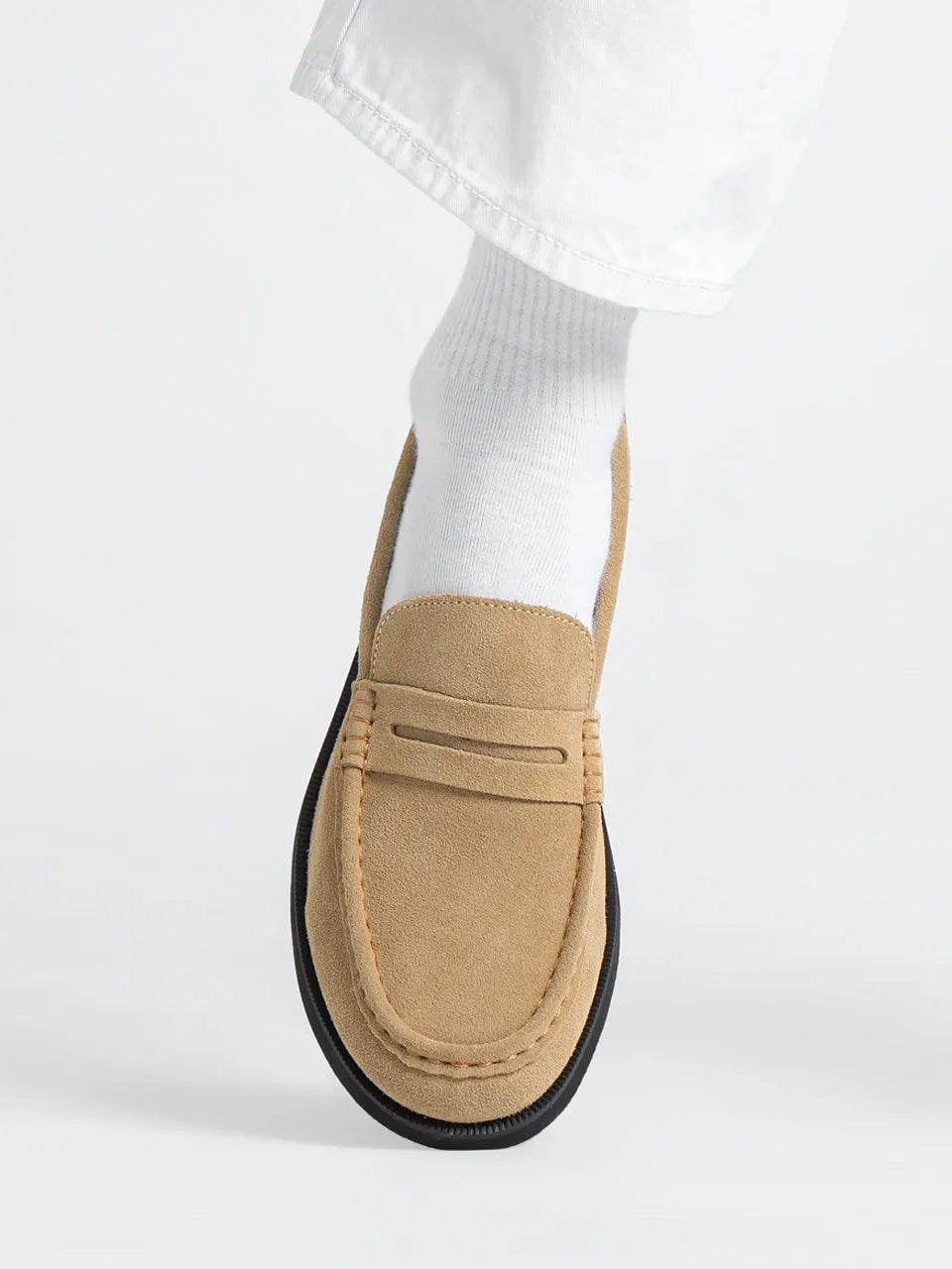 Basic penny loafer