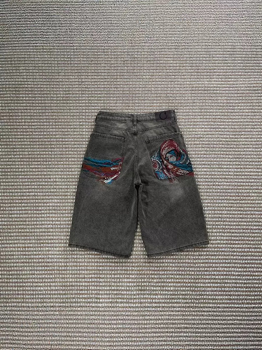 Embroidered pocket denim jort