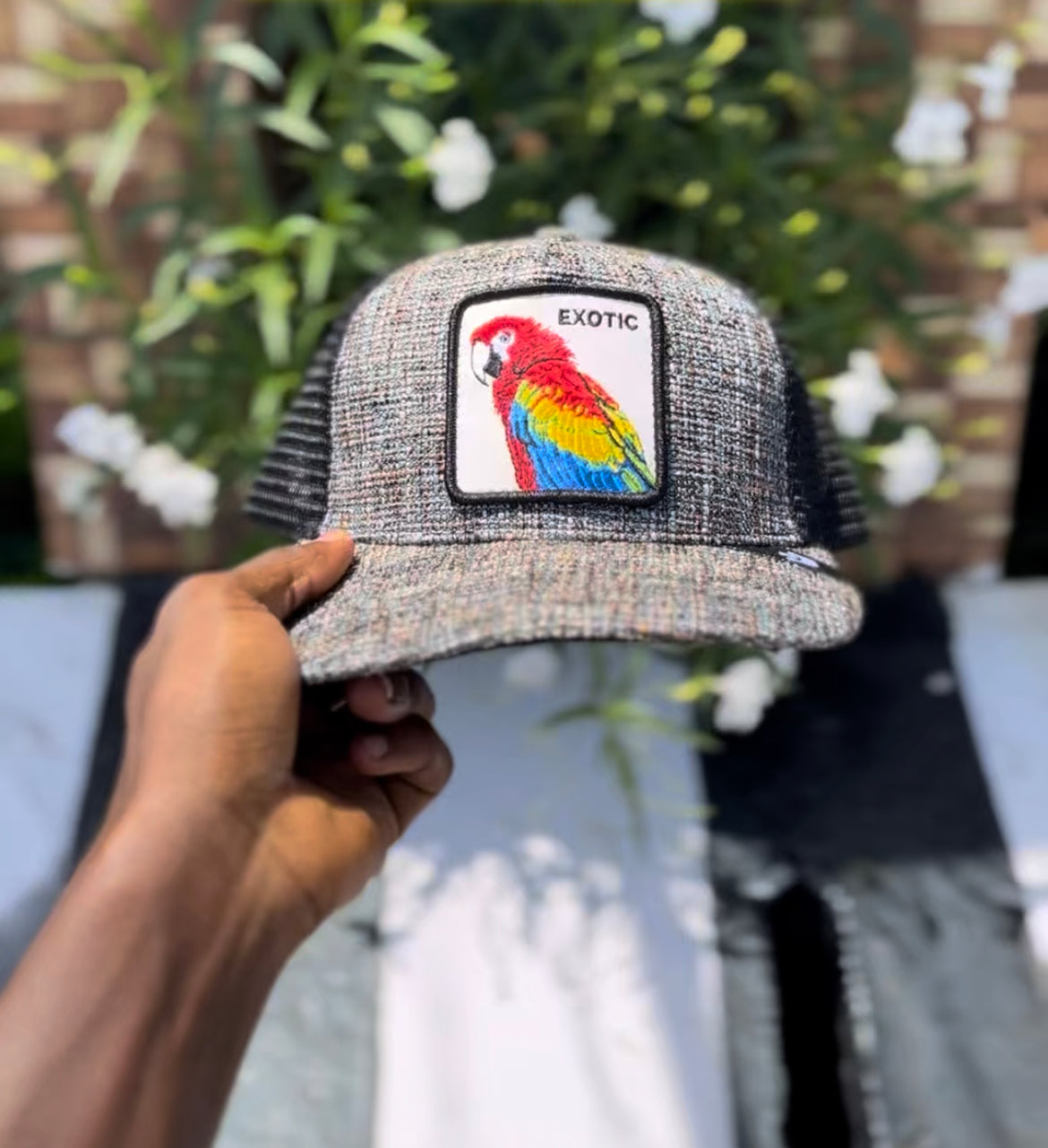 Goorin Bros GB mix fabric hat
Size: Adjustable
