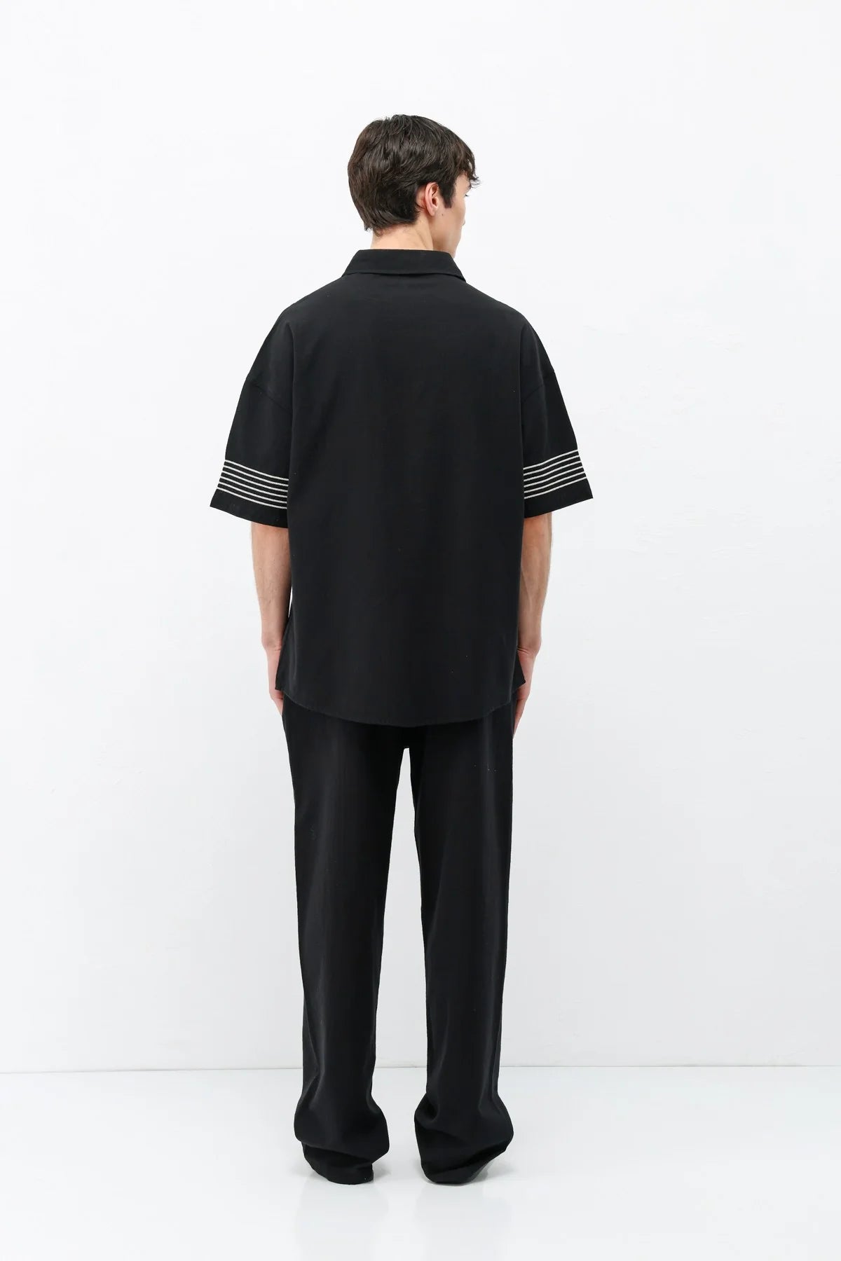 Vamos cotton embroidered set