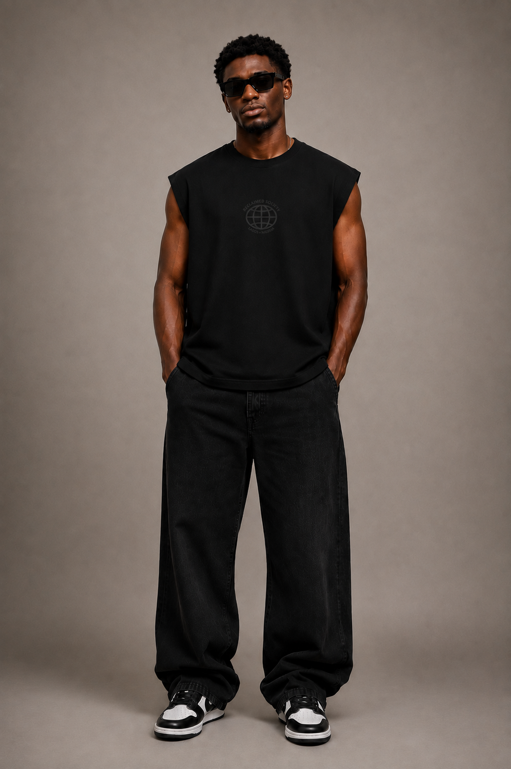 Reclaimed yard rise of the yard sleeveless