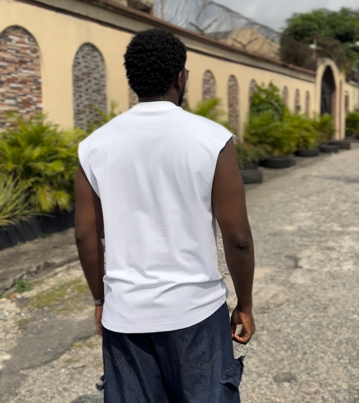 300GSM extended neck sleeveless
