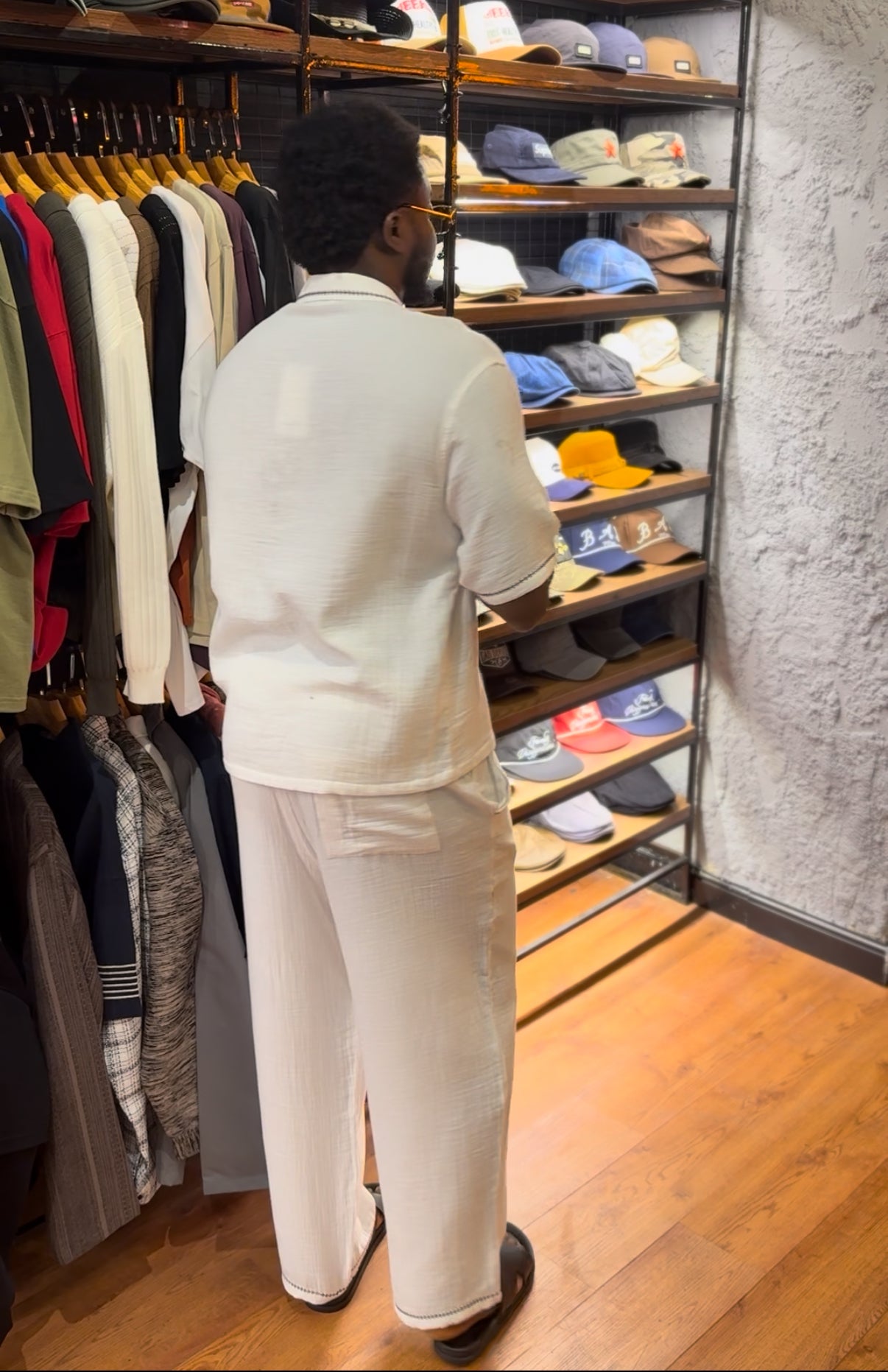 Vamos embroidered plain set
