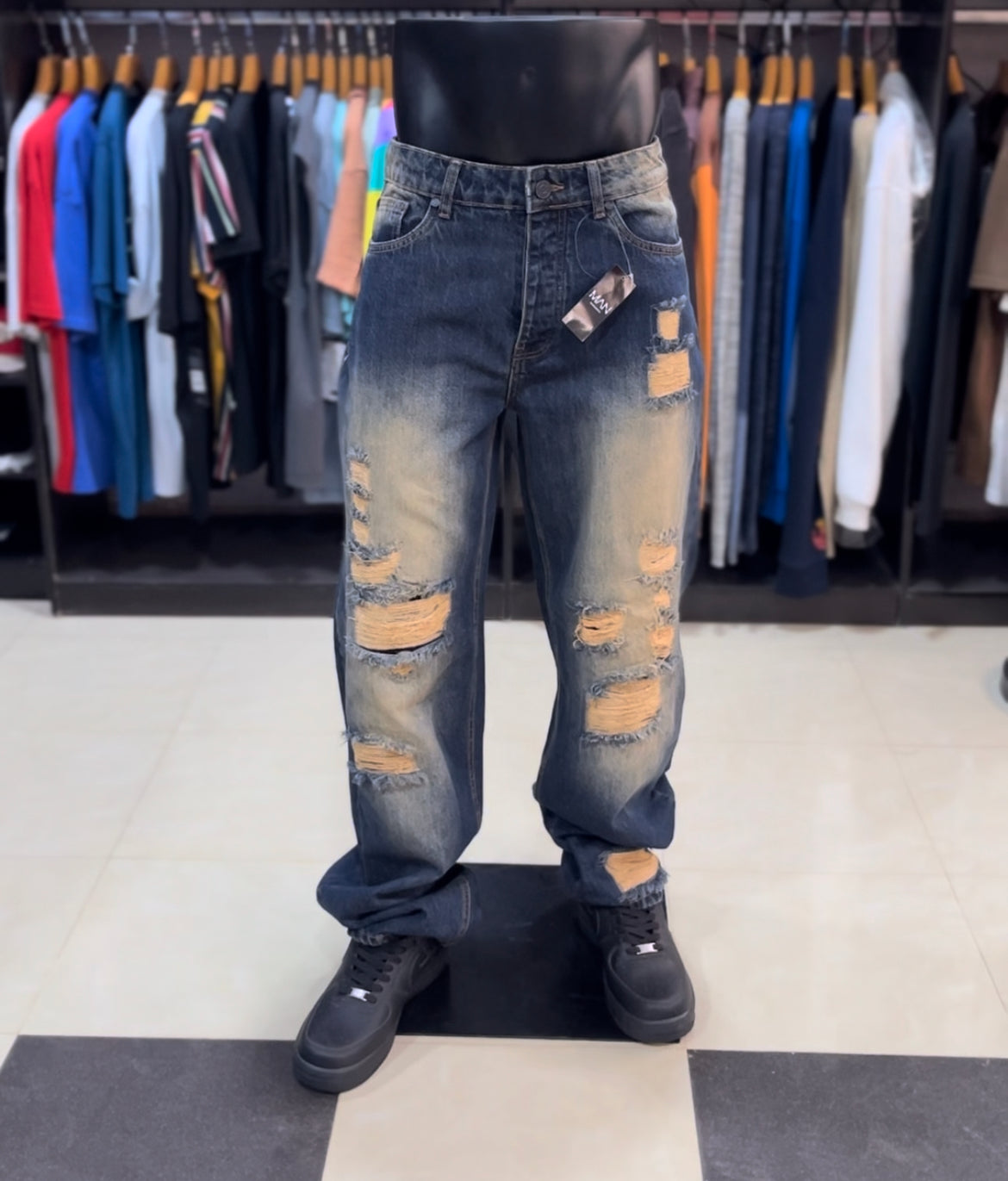 Boohoo distressed denim jean
