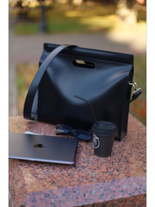 Pu minimalist tote bag