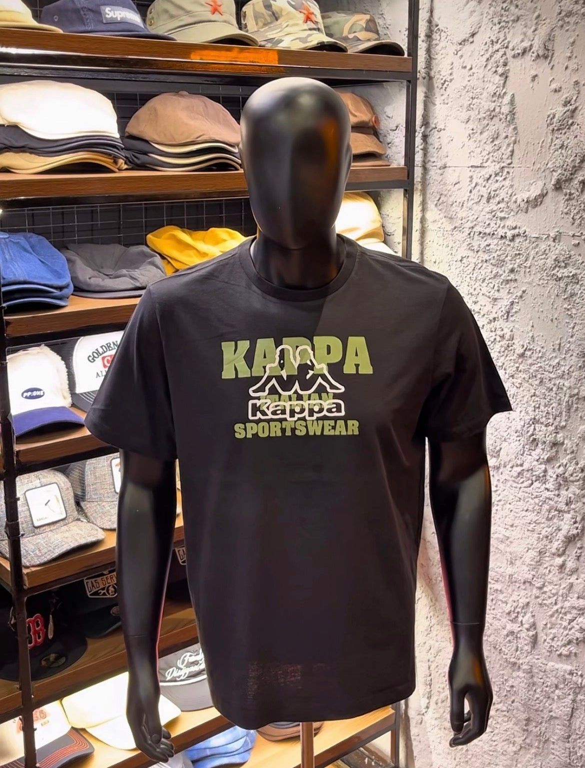 Kaps tee