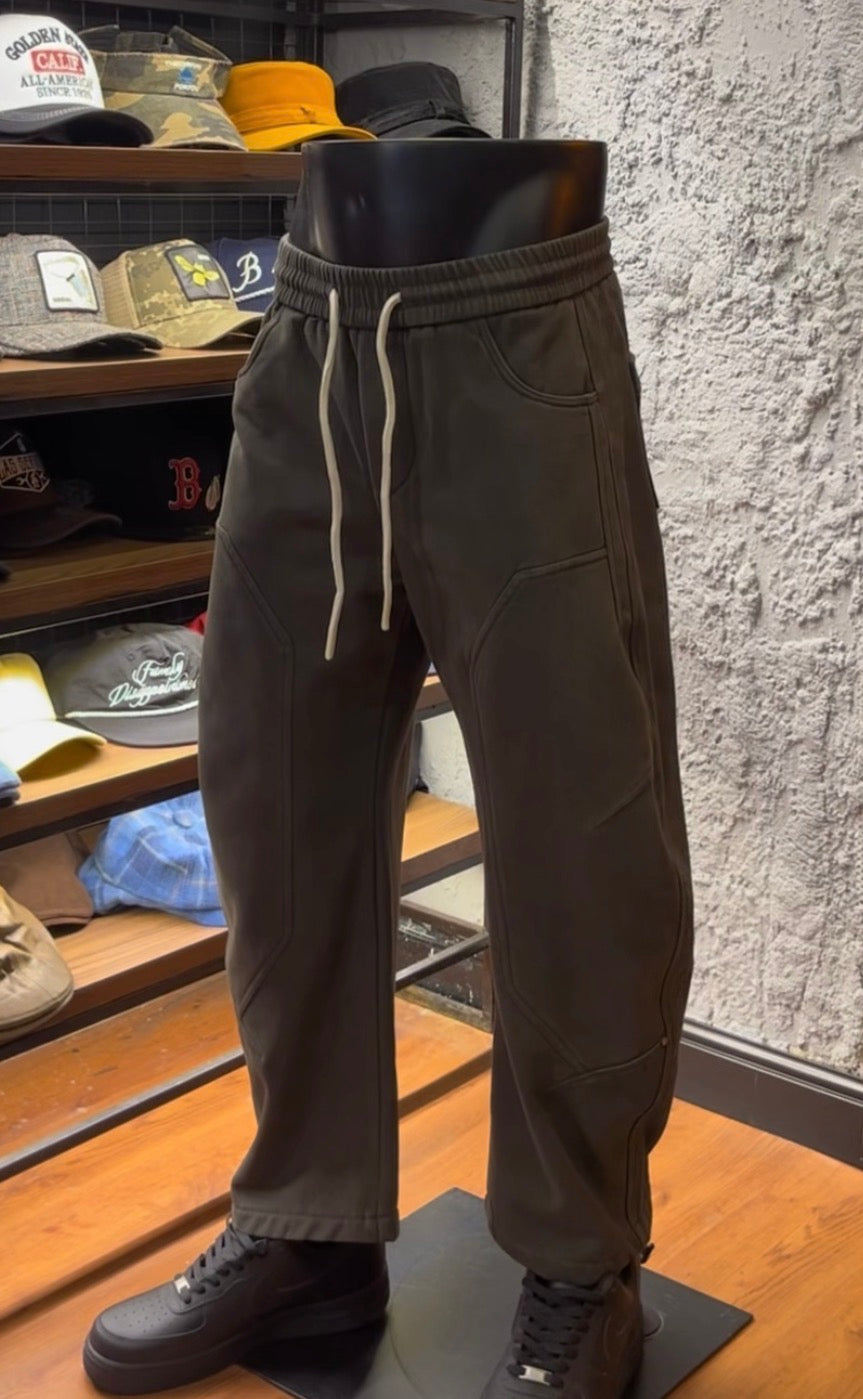 Heavy block design pants in carton