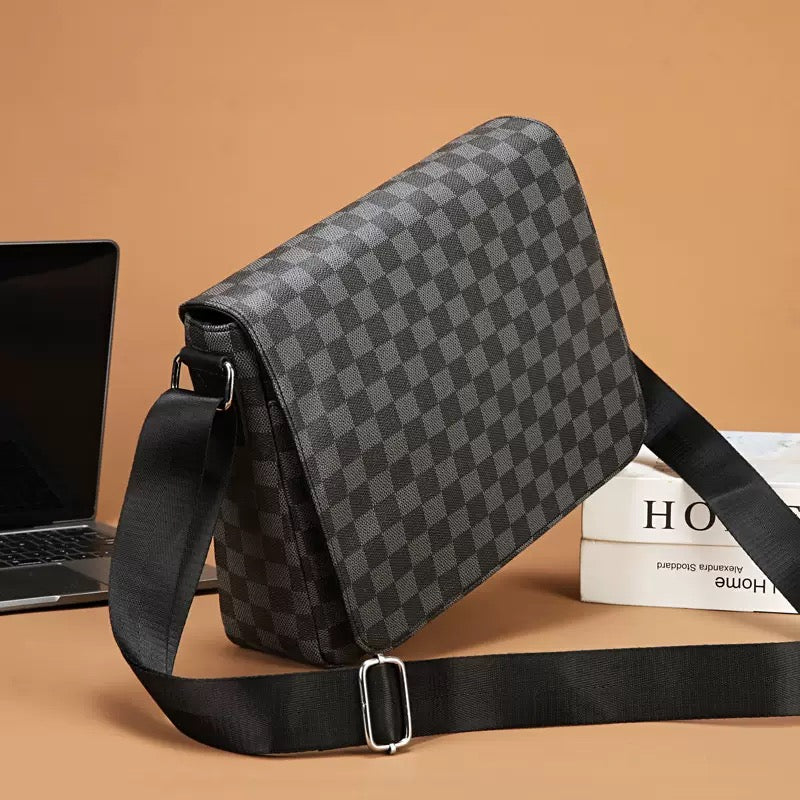 Sling patterned side bag