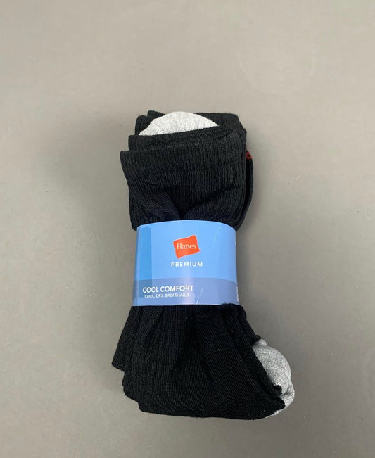 Hanes cool comfort crew socks in black