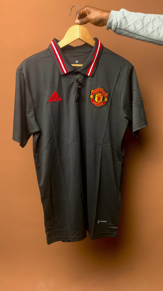 Man u polo jersey