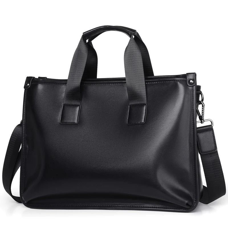 Set of 3 leather bags in black